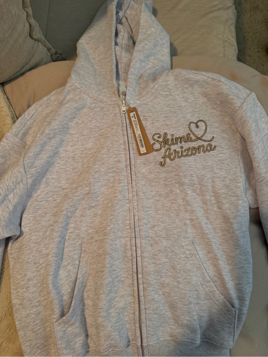 SKIMS Tops - SKIMS❤️Arizona Scottsdale Limited Edition
EXCLUSIVE Western Zip Hoodie Grey S